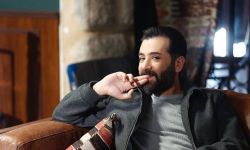 يامن الحجلي ينتقدُ الأعمال التي تركزُ على البطل الوسيم والبطلة الجميلة